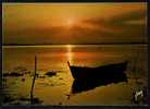 DF / FRANCE / COUCHER DE SOLEIL / BARQUE EN SILHOUETTE - Hold To Light