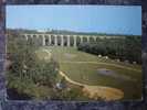 LUSIGNAN   (86). LE CAMPING.LE GOLF ET LE VIADUC.   ANNEE 1970 - Lusignan