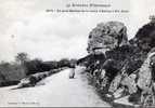 CPA 56 LE GROS ROCHER DE LA ROUTE D AURAY A STE ANNE - Auray