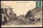 CPA  ANCIENNE- FRANCE- NESLE (80)- FAUBOURG SAINT-JACQUES- RUE AVEC BELLE ANIMATION- FACTEUR - Nesle