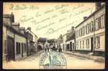 CPA  ANCIENNE- FRANCE- BOVES (80)- LA GRANDE RUE AVEC BELLE ANIMATION- ATTELAGE- TAMPON MILITAIRE BLEU- - Boves