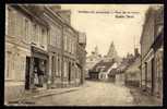 CPA  ANCIENNE- FRANCE- MOREUIL (80)- RUE DE LA GARE- COMMERCE AVEC ANIMATION- - Moreuil