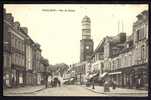 CPA  ANCIENNE- FRANCE- DOULENS (80)- RUE DU BOURG EN GROS PLAN- ATTELAGE- LIBRAIRE- CHAPELIER- BANQUE... - Doullens