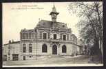 CPA  ANCIENNE- FRANCE- GRAULHET (81)- BANQUE- LE BATIMENT DE LA CAISSE D'EPARGNE EN TRES GROS PLAN- VITRINES- ANIMATION - Graulhet