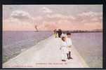 RB 721 - Early Postcard - Government Pier Milwaukie Wisconsin USA - Milwaukee