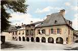 SAINT PE DE BIGORRE 65 - La Place De La République Et Ses Vieilles Arcades - P 219 - M-2 - Saint Pe De Bigorre