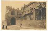 Lord Leicester´s Hospital From Entrance - Warwick