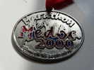Médaille Sport Athlétisme Course à Pied  Marathon Du Médoc 2000 - Athlétisme