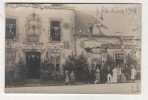 BELLE CARTE PHOTO  De  BEAUMONT  SUR    SARTHE   Avec 2 COMMERCESS  ANIMES En 1906 - Beaumont Sur Sarthe