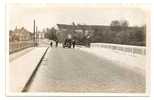 Bonneuil-sur-Marne (94) : Le Nouveau Pont Et Entrée Du Bourg Env 1930 (animée, Voiture). - Bonneuil Sur Marne