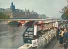 Paris - Les Bouquinistes - Quai De Gesvres Et La Conciergerie, Ref 1106-349/50 - La Seine Et Ses Bords