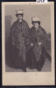 A Monthey, 2 Valaisannes En Costume : Mmes Louise Martin Et Laurence Voeffray ; Trous D'épingle (scan) (5578) - Monthey