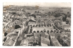 Marennes (17): Vue Aérienne Au Niveau De La Place Chasseloup-Laubat  En 1950(animé). - Marennes