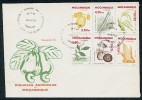 Mozambique - F. D. C. Envelope With Image Of Agricultural Product, And 6 Stamps With Images Of Different Agricultural Pr - Agriculture