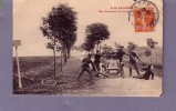 Douane - A La Frontière - Une Arrestation De Contrebandiers (voiture, Automobile, Tacot) - Customs