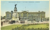 Britain – United Kingdom – Buckingham Palace & Victoria Memorial, London, 1930s Used Postcard [P4520] - Buckingham Palace