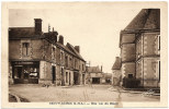 37 . NEUVY LE ROI . Une Vue Du Bourg - Neuvy-le-Roi