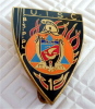 INSIGNE POMPIER " PUCELLE"      ( Drago  )   U . I . S . C  - - Bomberos