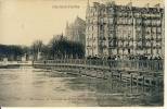 Paris  Inondations Janvier 1910 Maximum De La Crue Au Pont Saint-Louis    Cpa - La Seine Et Ses Bords