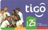 TARJETA DE HONDURAS DE 25 LEMPIRAS  DE TIGO  - GRUPO DE GENTE - Honduras