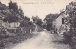 NOGENT-sur-OISE.  _  La Cavée Des Granges. Famille Au Pied De Sa Maison. Couple Et Enfant Vers Le Poulaillier. - Nogent Sur Oise