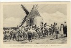 Carte Postale Ancienne Fontvieille - Gardians Et Provençales Au Moulin De Daudet - Arlésiennes - Fontvieille