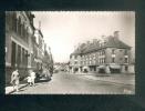 CPSM -  Vouziers ( Ardennes 08) - Rue Chanzy ( Animée Automobile Hôtel COMBIER CIM Format CPA) - Vouziers