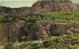 LE MUY  - LES ROCHERS ET LA CHAPELLE DE NOTRE DAME DE LA ROQUETTE - Le Muy