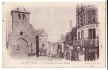 LA FERTE-MACE ( Orne )  La Vieille Église Et La Rue Teinture    ( Carte Précurseur ) - La Ferte Mace