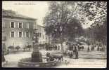 CPA  ANCIENNE- FRANCE- REVEL (31)- FONTAINE-ABREUVOIR DES 3 GRACES- LA PROMENADE AVEC TRES BELLE ANIMATION DU MARCHÉ- - Revel