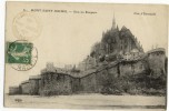 LE MONT ST MICHEL  - Sous Les REmparts. - Le Mont Saint Michel