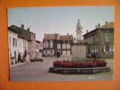 CPM   DAMVILLERS  PLACE DE LA DEESSE - Damvillers