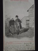 SAINTONGE - Nos PAYSANS SAINTONGEAIS - Couple Dans La Cour De Ferme - Carte "précurseur" - Voyagée Le 8 Août 1902 - Poitou-Charentes