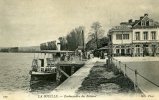 76-LA BOUILLE...EMBARCADERE DES BATEAUX...CPA ANIMEE - La Bouille