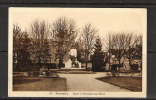 TOP!! FOURMIES * SQUARE ET MONUMENT AUX MORTS * 1949 **!! - Fourmies