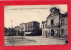 MIREBEAU EN POITOU - L'Hôtel De Ville Et La Place - Mirebeau