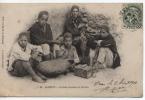 C 5686 - ALGERIE  - Yaoleds Porteurs Et Cireurs -1903 - Trés Rare - - Professions