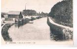 PENICHE - NEMOURS - Une Vue Sur Le Canal - Péniches