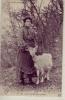 Non Localisé Auvergne, Cantal  15. Gardienne De Chèvre   (voir Scan) - Andere & Zonder Classificatie