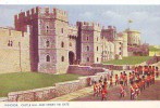 B5854 Windsor Castle Castle Hill And Henry VIII Gate Used Good Shape - Windsor Castle