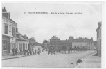 80 )) VILLERS BRETONNEUX  - Rue De La Gare, Place Du 14 Juillet  23  Coll Moncomble - Villers Bretonneux