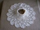 Couvre Abat-jour De Dentelle Crochetée En Coton Perlé Blanc.Voir Photos. - Pizzi, Merletti E Tessuti