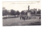 CPA - CARHAIX - Place Du Champ De Bataille - Statue De La Tour D´ Auvergne - Carhaix-Plouguer