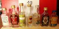 LOT DE 7 MIGNONNETTES- MINI BOTTLES- CERTAINES SONT TRES ANCIENNES- SÉLECTION : ALCOOLS BLANCS - Mignonettes