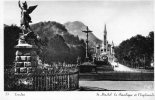 LOURDES - Saint Michel La Basilique Et L'esplanade - Lourdes
