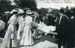 LOURDES Transport Des Malades Pour La Processiondu St Sacrement Sur L'Esplanade - Other & Unclassified