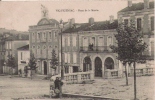 VIC FEZENSAC PLACE DE LA MAIRIE (PETITE ANIMATION)  1915 - Vic-Fezensac