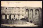 CPA  ANCIENNE- FRANCE- CAPESTANG (34)- LE VIEUX CHATEAU EN TRES GROS PLAN- ANIMATION A U PORTAIL - Capestang