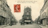 CPA 50 SAINT HILAIRE DU HARCOUET RUE DE LA REPUBLIQUE ET LA RUE DE L EGYPTE 1911 - Saint Hilaire Du Harcouet