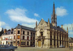 Carte Postale 27. Breteuil  Magasin D'alimentation Générale  Station Essence ESSO L'hotel De Ville Trés Beau Plan - Breteuil